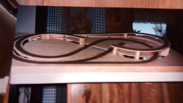 incline 2'x4' track plan on plywood