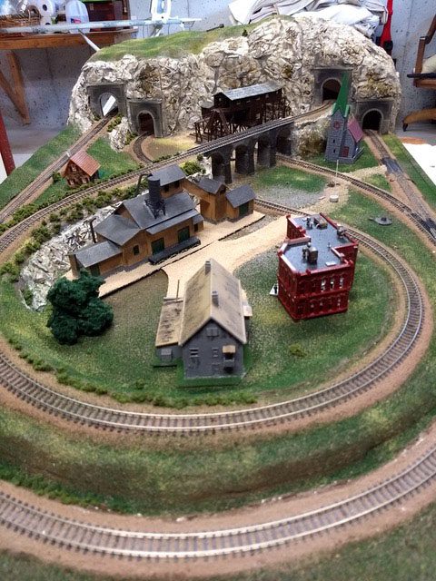 n scale 2x4 track plan layout design
