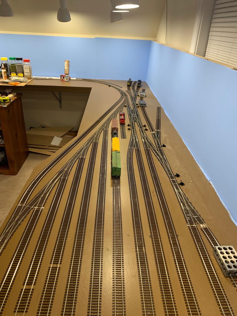ho scale shelf layout with extended trackwork